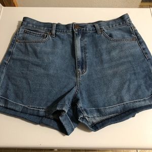 American Eagle Size 12 mom jean shorts